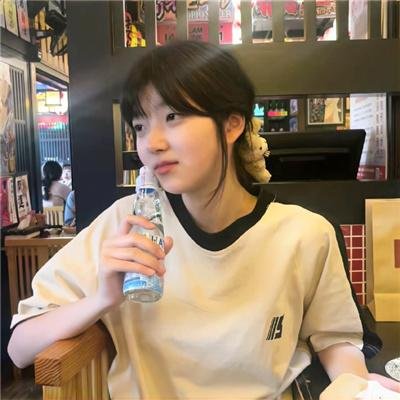 漂亮后妈带崽野爆全球